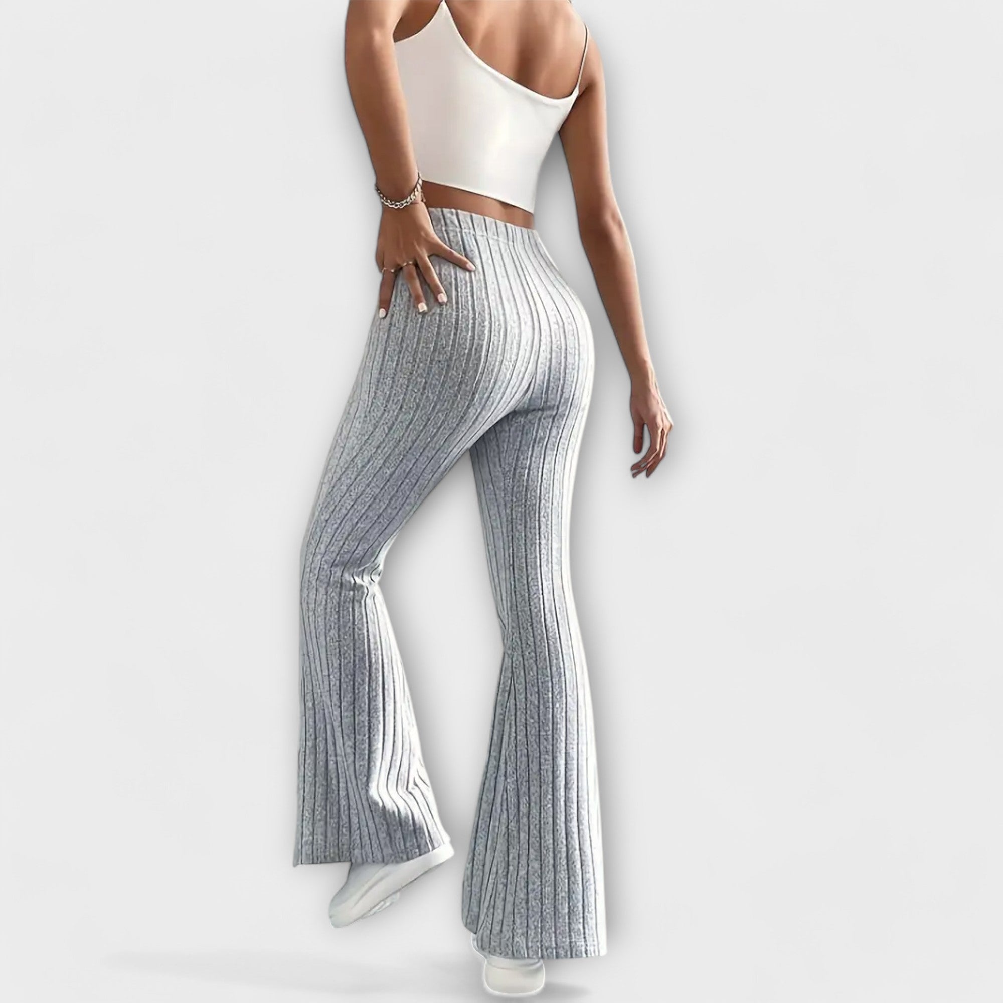 Pantalón De Corte Acampanado
