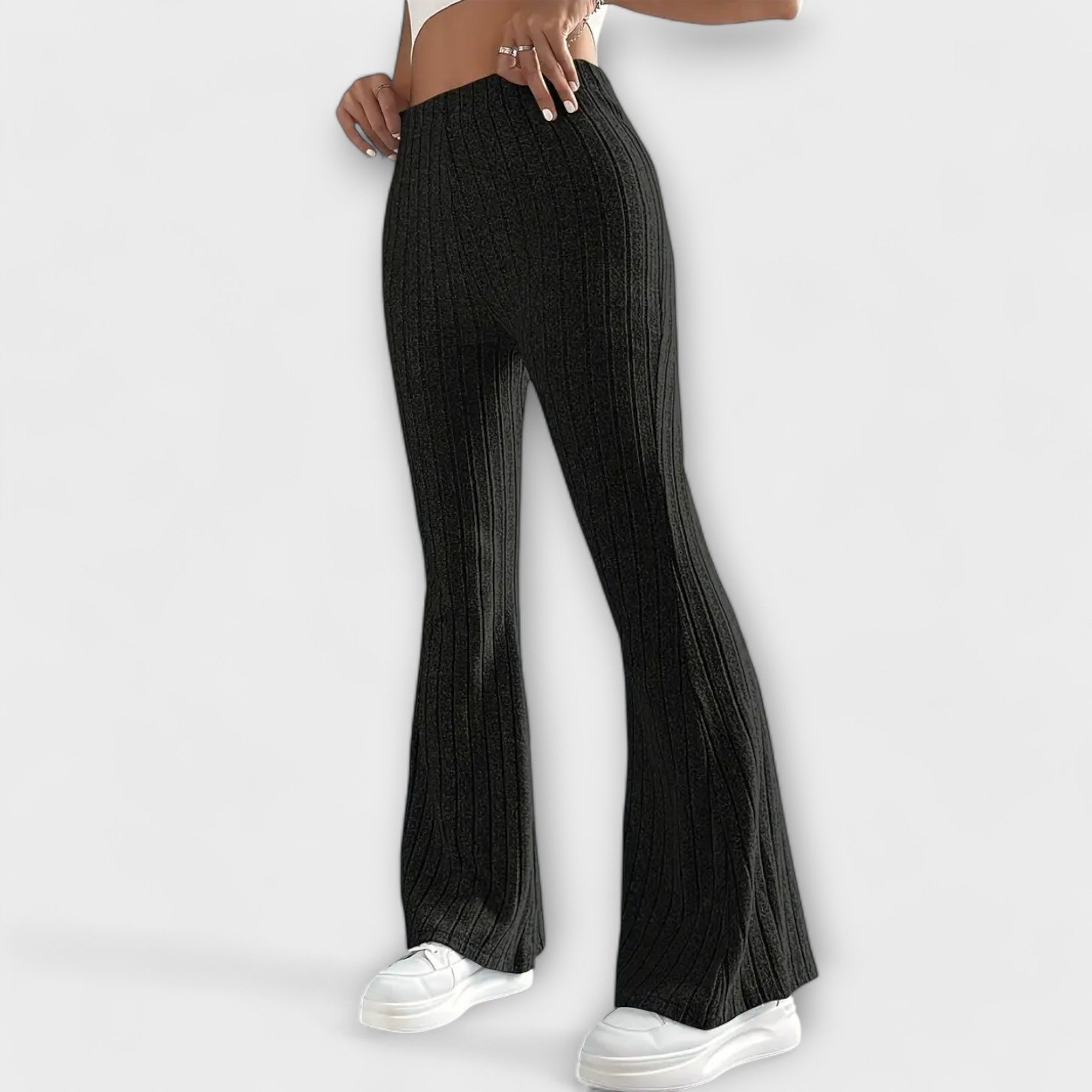 Pantalón De Corte Acampanado