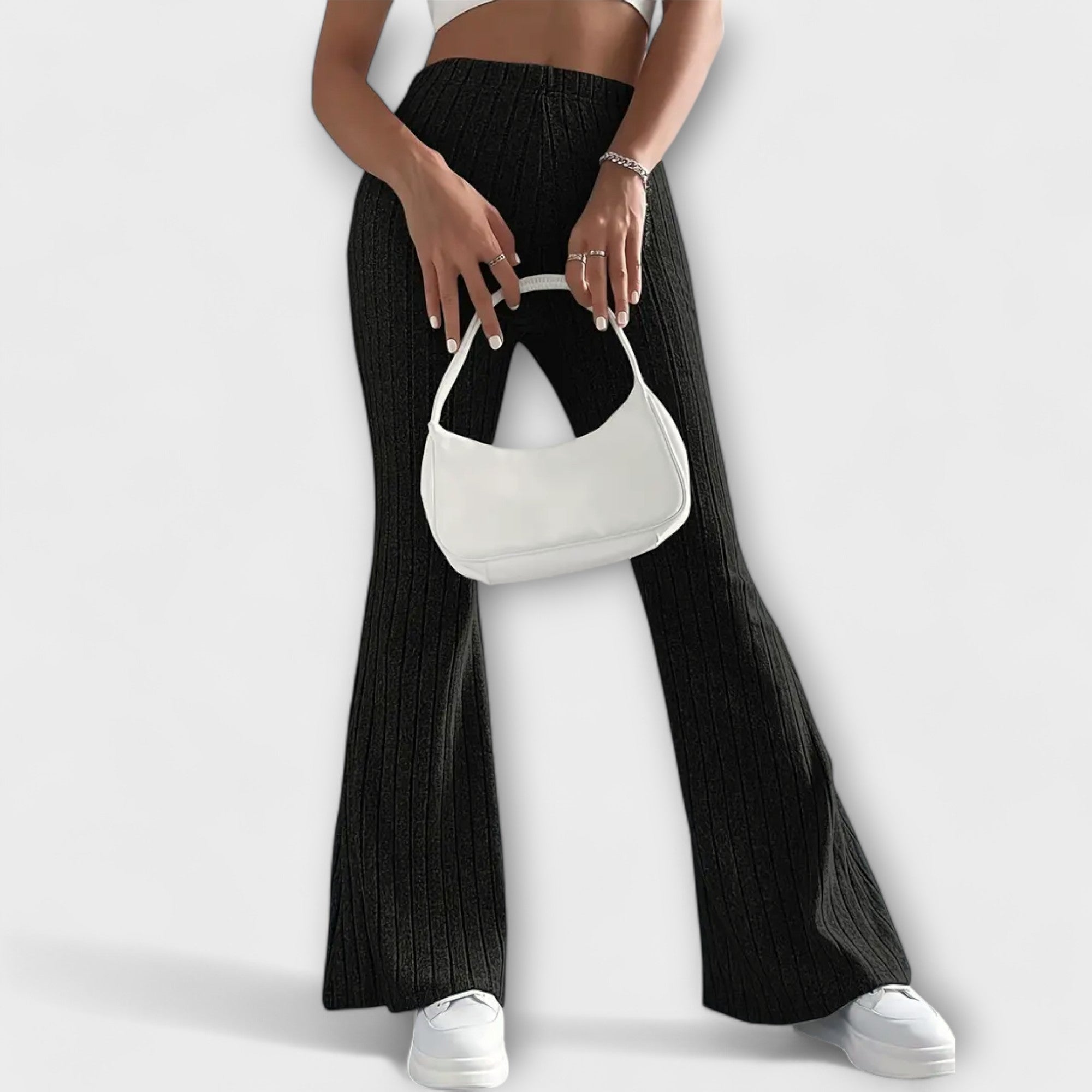 Pantalón De Corte Acampanado