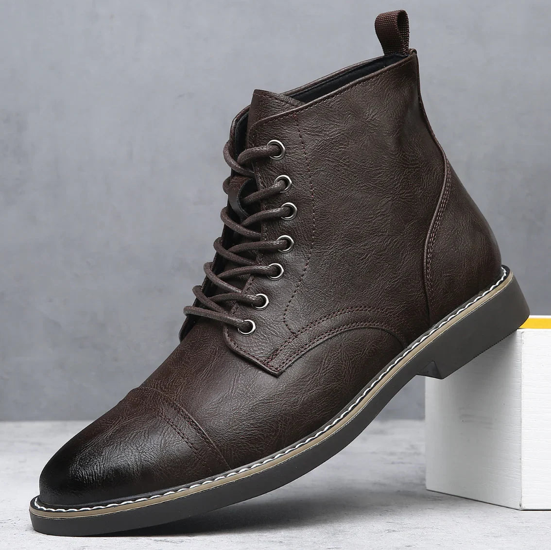 Bottines Lacées Bout Patinées