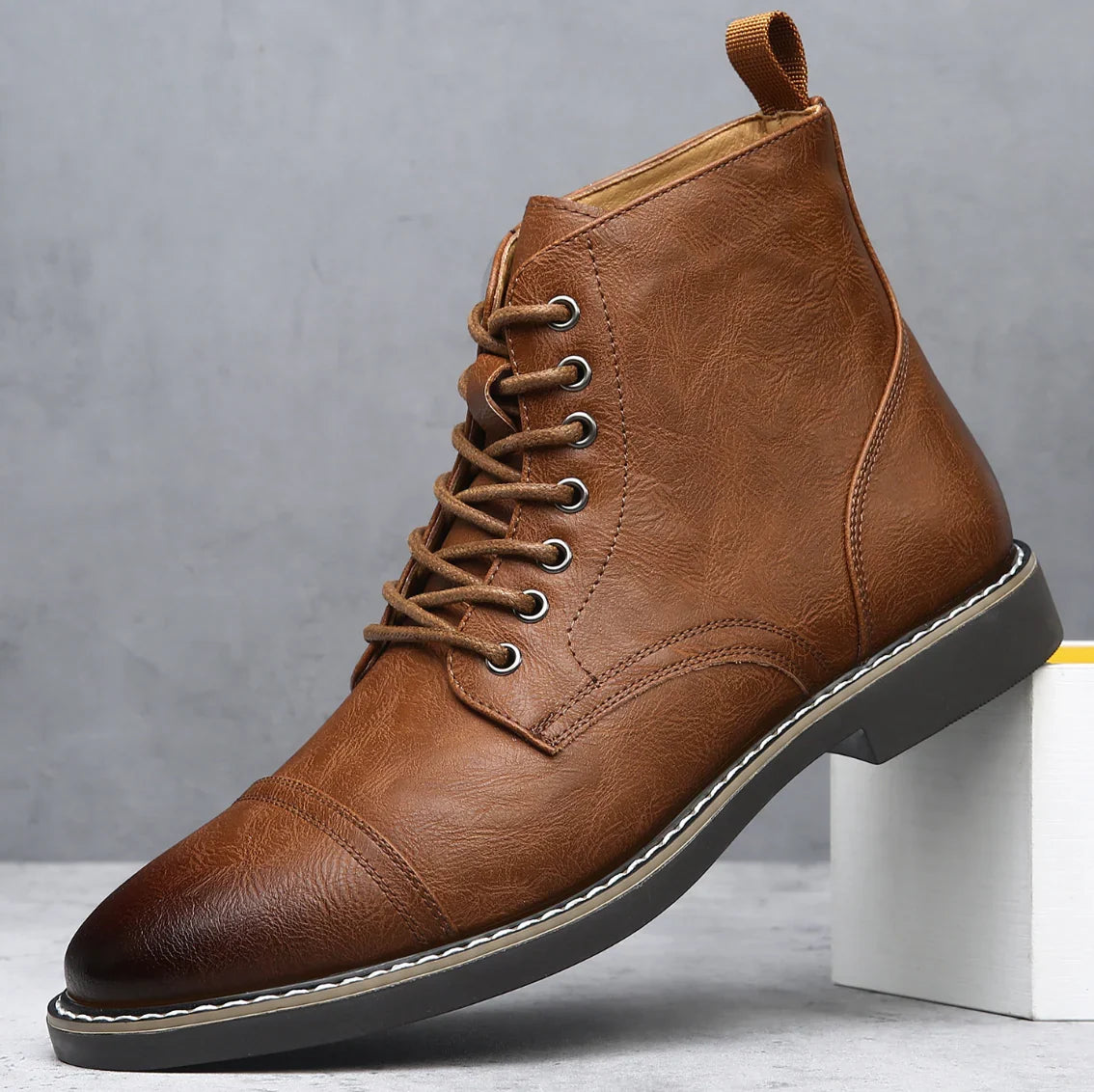 Bottines Lacées Bout Patinées