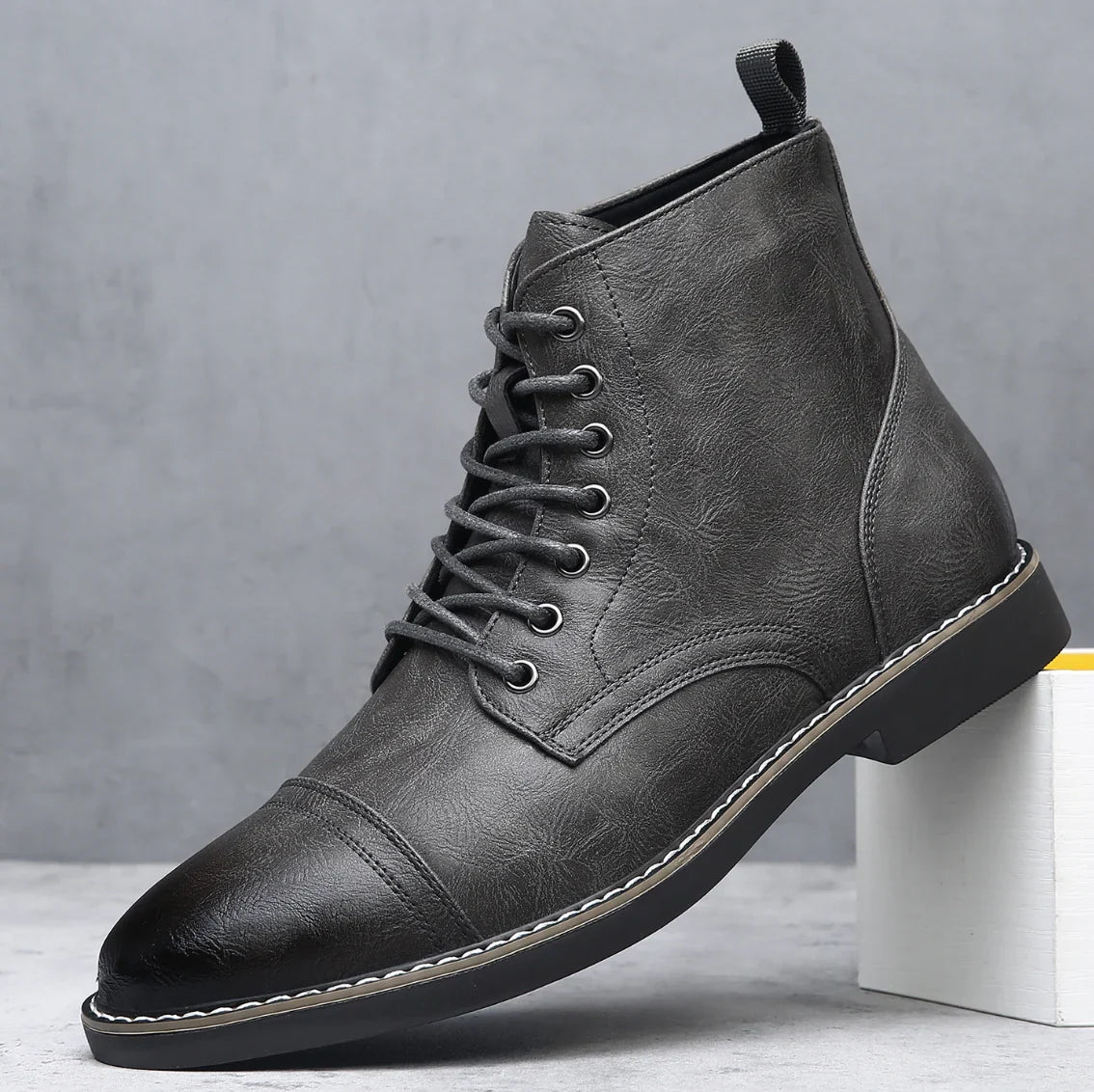 Bottines Lacées Bout Patinées
