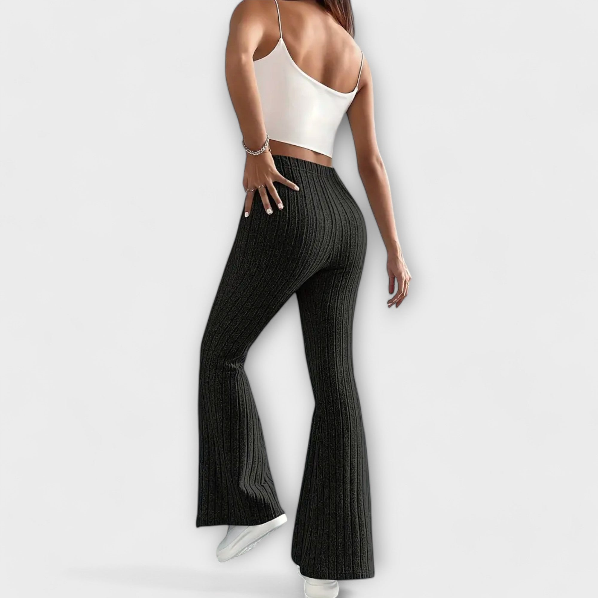 Pantalón De Corte Acampanado