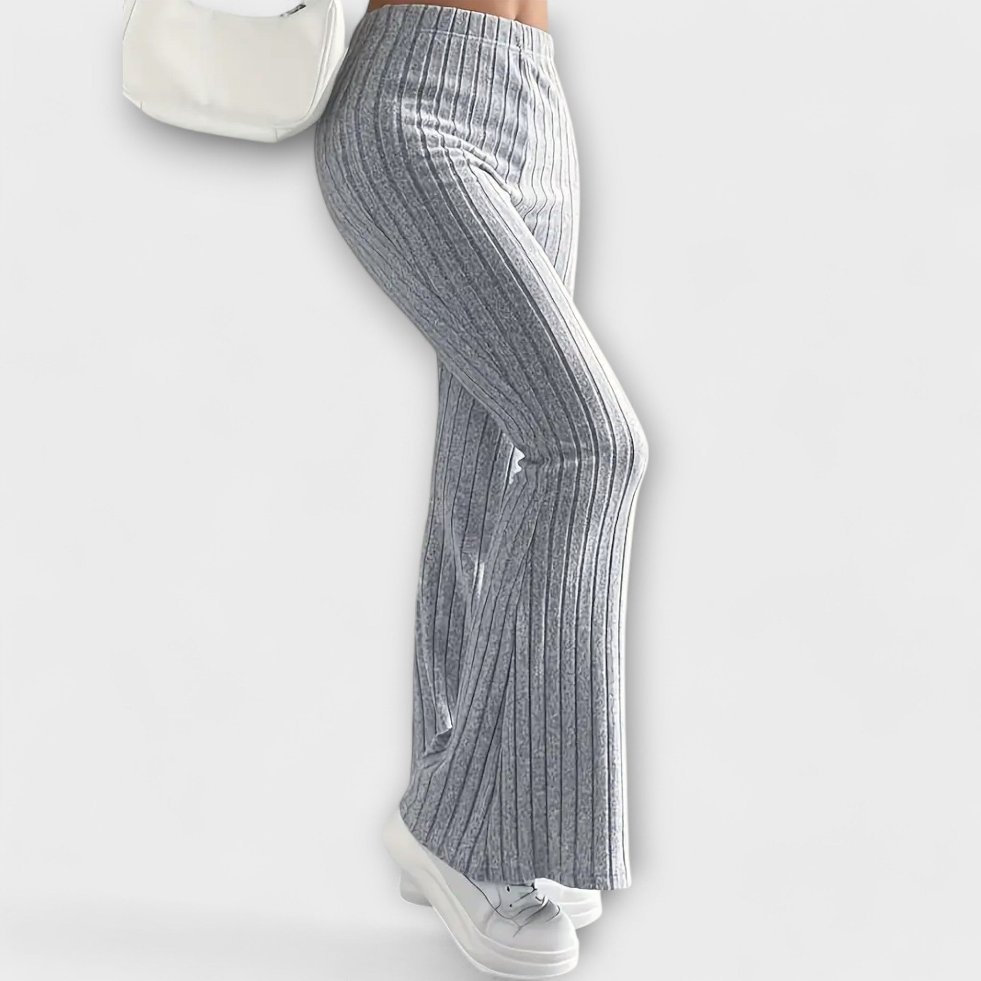 Pantalón De Corte Acampanado