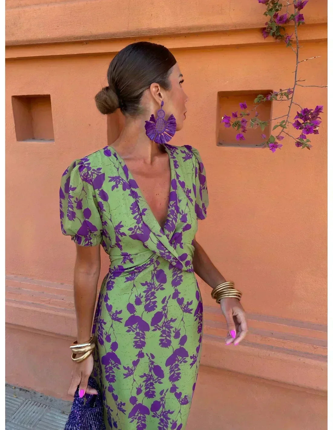 Vestido Floral Plisado Cuello V