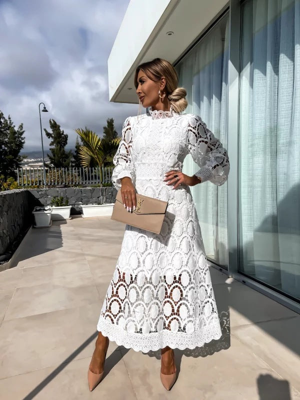 Robe en dentelle ajustée