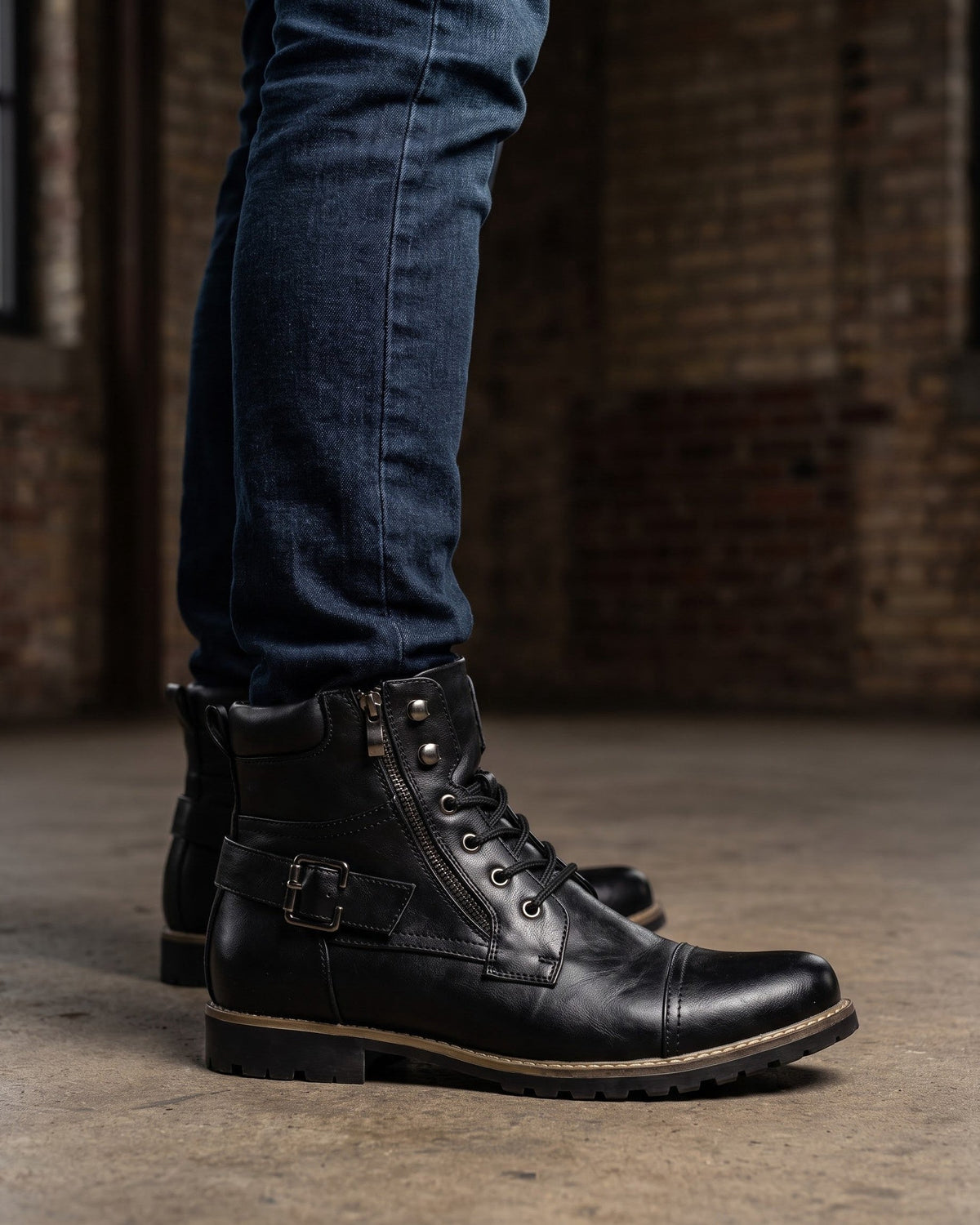 Bottines Lacées à Boucle