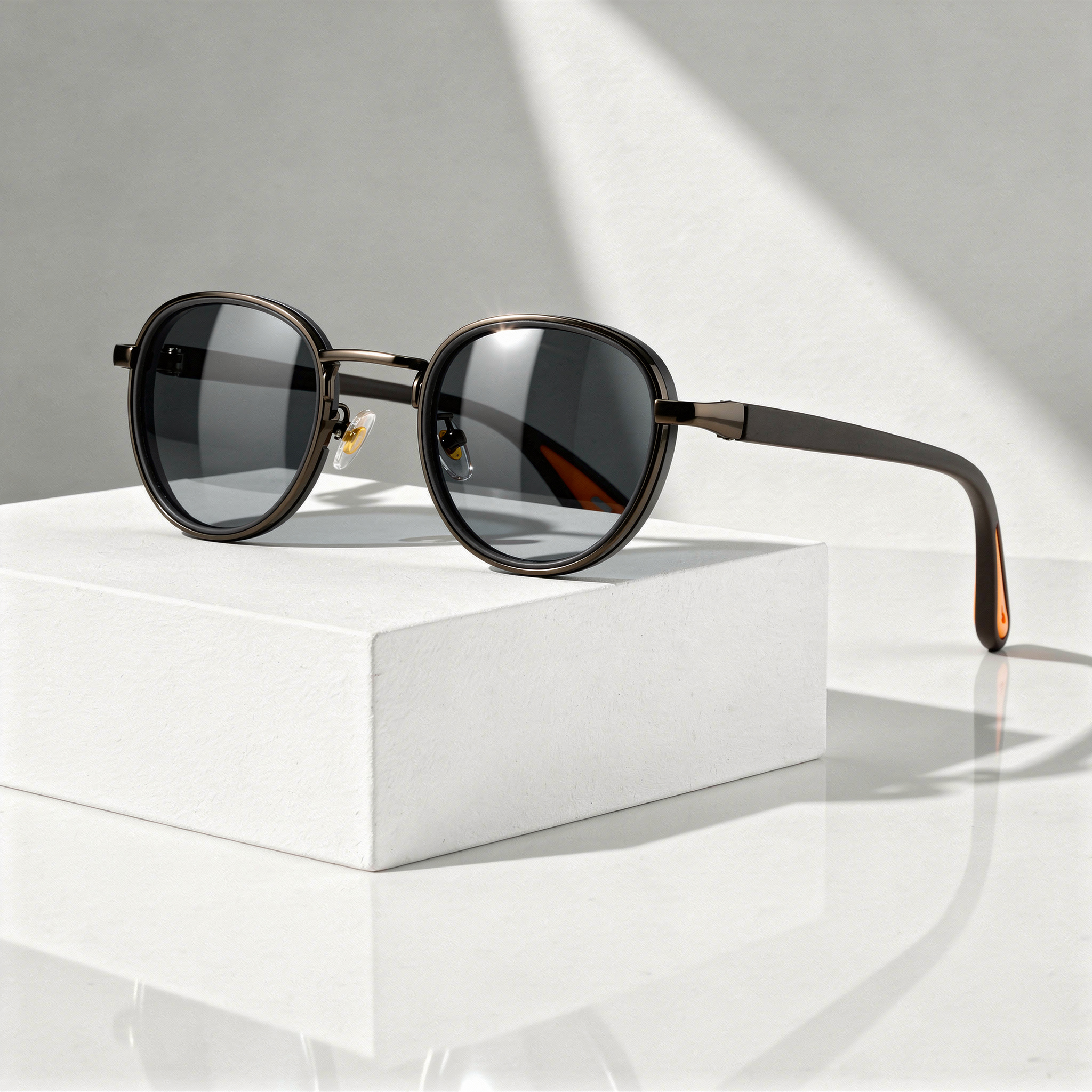 Lunettes de Soleil Rondes Cerclées